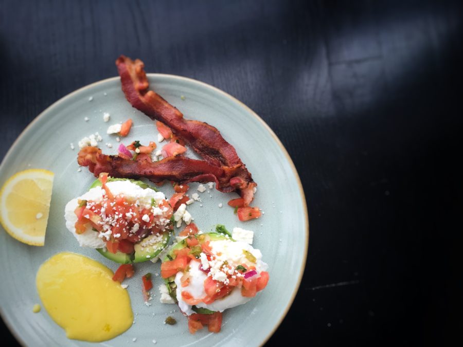 Avocado Eggs Benedict - fast Gluten-free breakfast